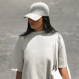 *NWT* JOAH BROWN OVERSIZED VINTAGE TEE SIZE S/M *NWT*